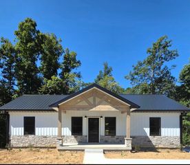 30036 Piper Road, Bon Aqua, TN 37025