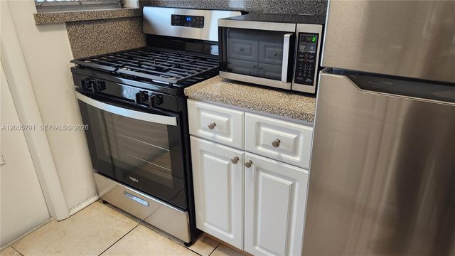 1231 Pennsylvania Ave 10, Miami Beach, FL 33139