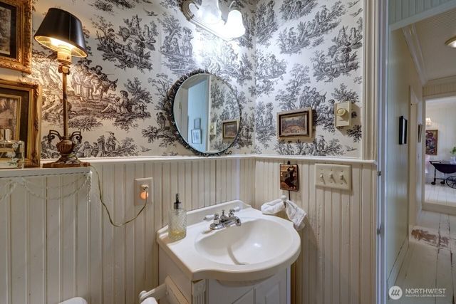 34800 J Place, Ocean Park, WA 98640