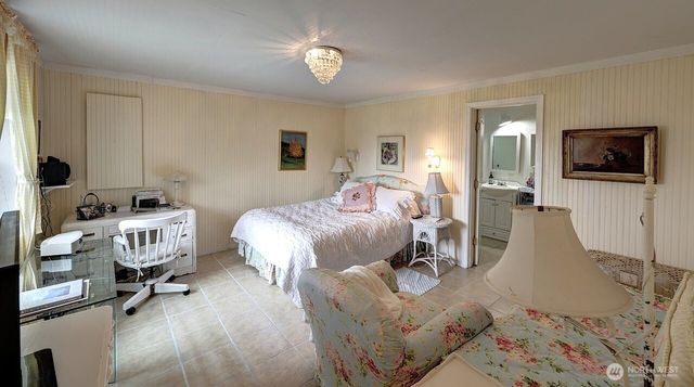 34800 J Place, Ocean Park, WA 98640