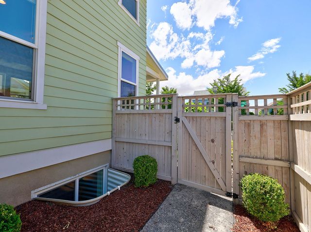 10693 S WISTFUL WAY, South Jordan, UT 84009