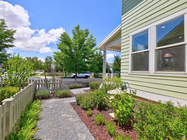 10693 S WISTFUL WAY, South Jordan, UT 84009