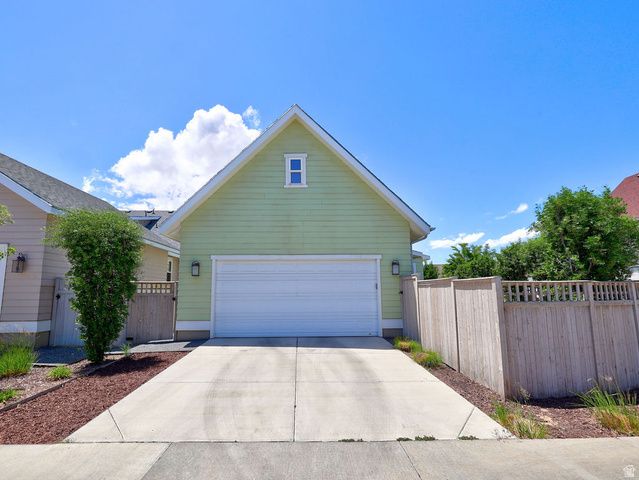 10693 S WISTFUL WAY, South Jordan, UT 84009