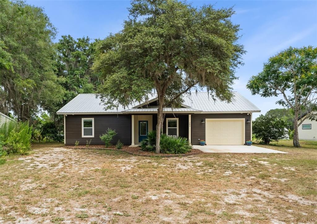 283 RILEY LAKE DRIVE, Hawthorne, FL 32640