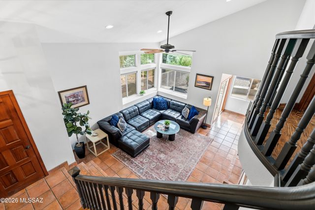 4037 E Vía Del Vireo, Tucson, AZ 85718