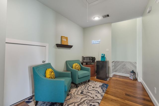 2011 Crockett Street, Houston, TX 77007