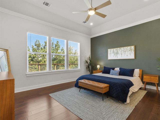 106 Pinecrest DR, Bastrop, TX 78602