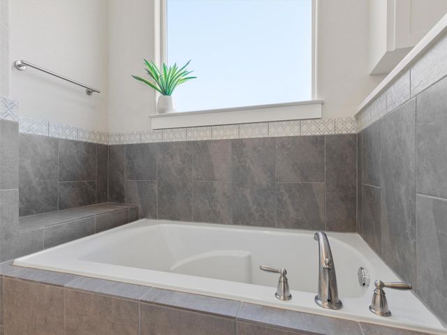 106 Pinecrest DR, Bastrop, TX 78602