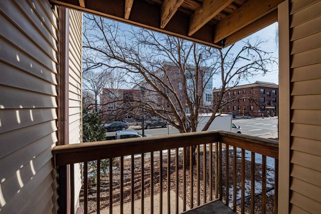 1720 3rd Avenue S 101, Minneapolis, MN 55404