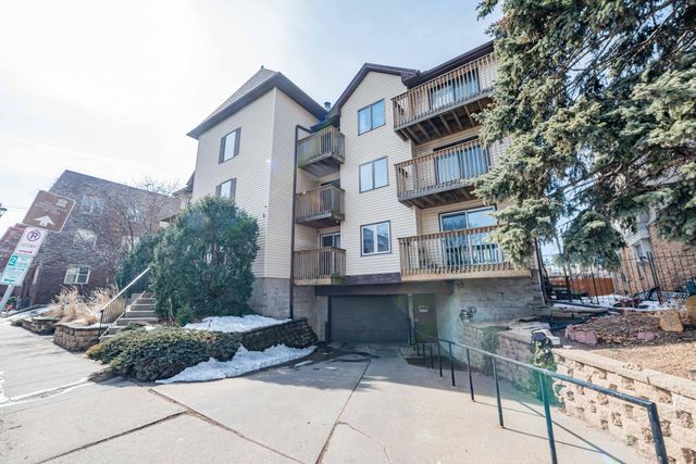 1720 3rd Avenue S 101, Minneapolis, MN 55404