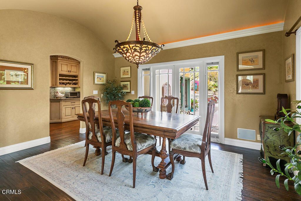 Image 11 of property listing at 10799 E Las Posas Road, Santa Rosa, CA 93012