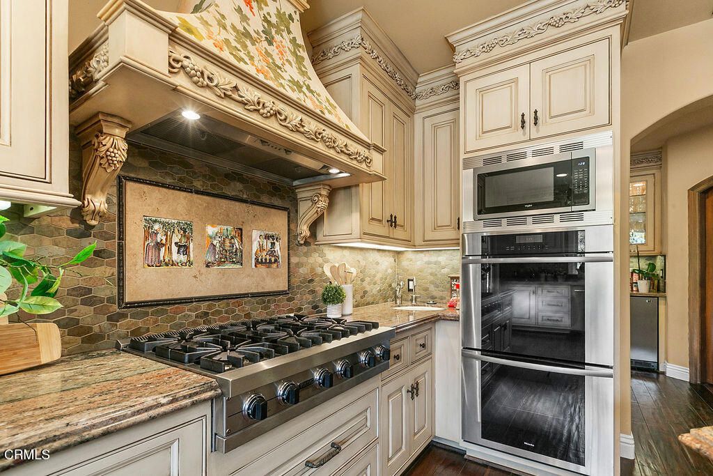 Image 18 of property listing at 10799 E Las Posas Road, Santa Rosa, CA 93012