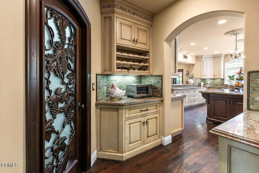 Image 24 of property listing at 10799 E Las Posas Road, Santa Rosa, CA 93012