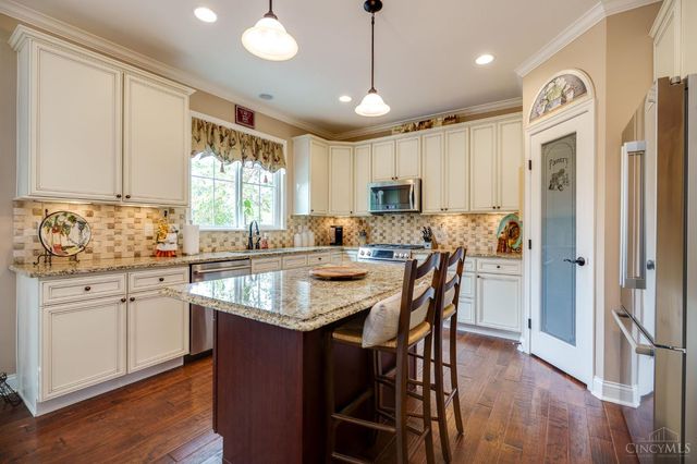 155 Clearsprings Drive, Springboro, OH 45066