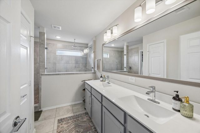 4020 Starbright Street, Houston, TX 77018