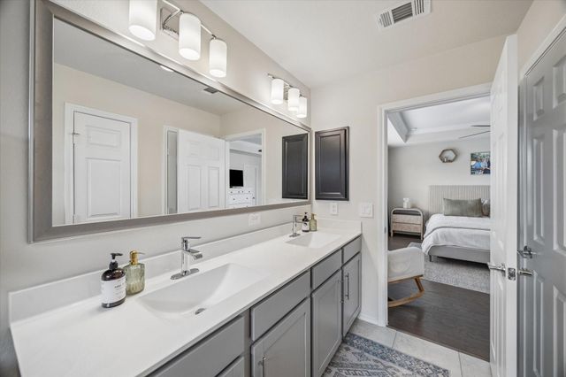 4020 Starbright Street, Houston, TX 77018