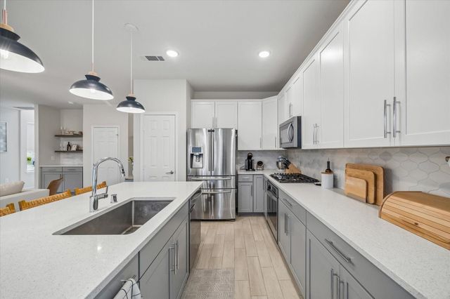 4020 Starbright Street, Houston, TX 77018