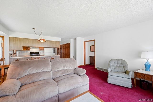 222 Warner Road, Lancaster, NY 14086