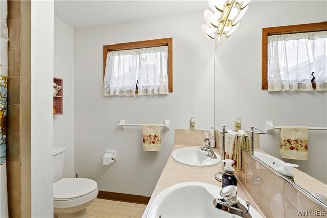 222 Warner Road, Lancaster, NY 14086