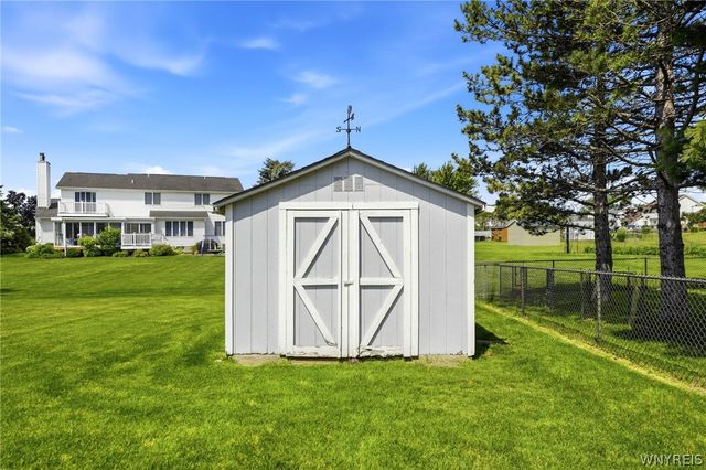 222 Warner Road, Lancaster, NY 14086