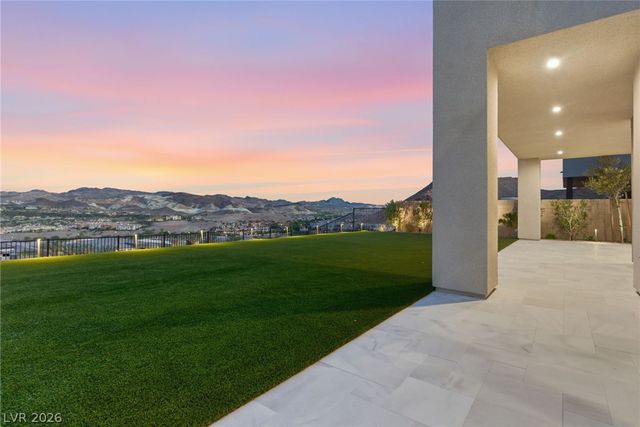 38 Sand Star Lane, Henderson, NV 89011