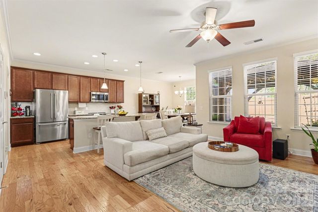 2020 Cramer Place Court, Cramerton, NC 28032