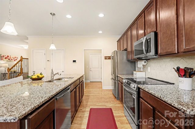 2020 Cramer Place Court, Cramerton, NC 28032