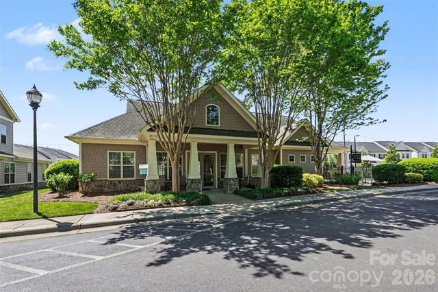 2020 Cramer Place Court, Cramerton, NC 28032