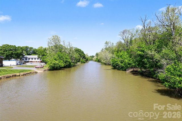 2020 Cramer Place Court, Cramerton, NC 28032