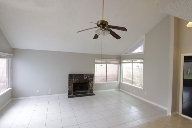 12155 Huntington Venture Drive, Houston, TX 77099
