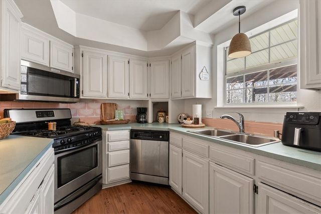 12924 Douglas Lane, Rogers, AR 72756