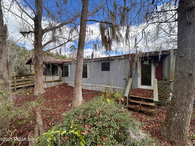 100 KENWOOD BOAT RAMP Road, Interlachen, FL 32148