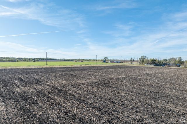 1229 HCR-3112, Abbott, TX 76621