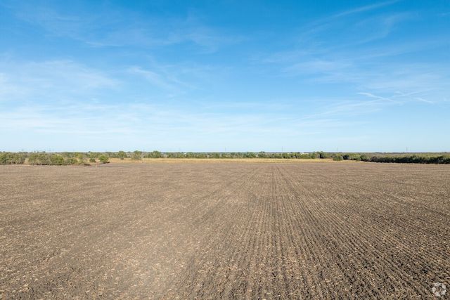 1229 HCR-3112, Abbott, TX 76621