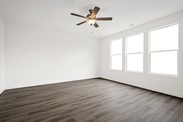 8004 Netterfield Drive, White House, TN 37188