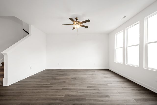 8004 Netterfield Drive, White House, TN 37188