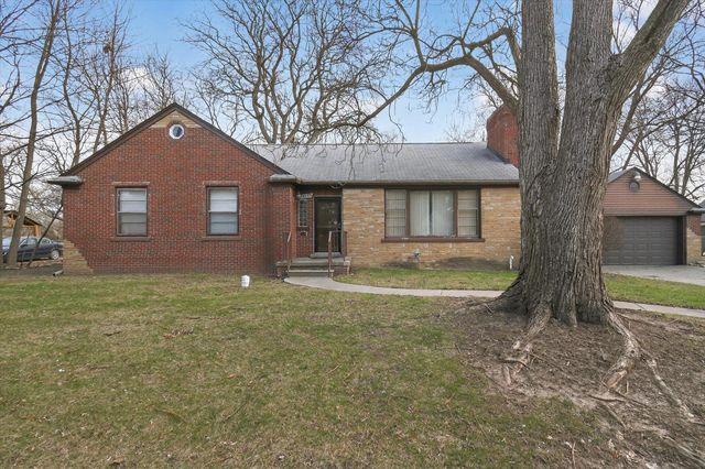 18759 Huntington Avenue, Harper Woods City, MI 48225