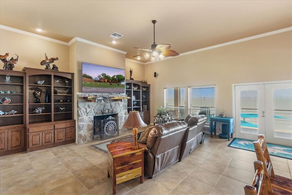 9129 County Road 2226, Taft, TX 78390 — photo 4