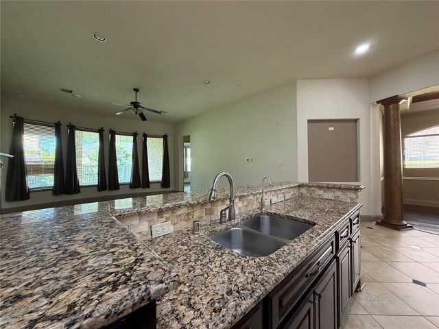 6223 Duke Trail Lane, Sugar Land, TX 77479