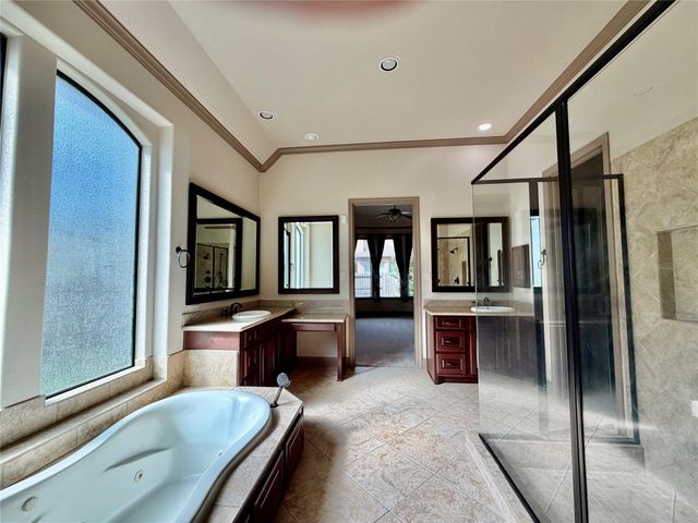 6223 Duke Trail Lane, Sugar Land, TX 77479
