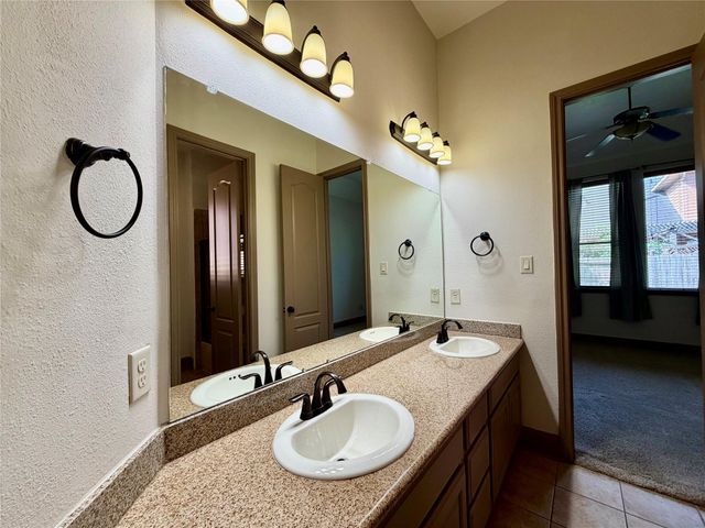 6223 Duke Trail Lane, Sugar Land, TX 77479