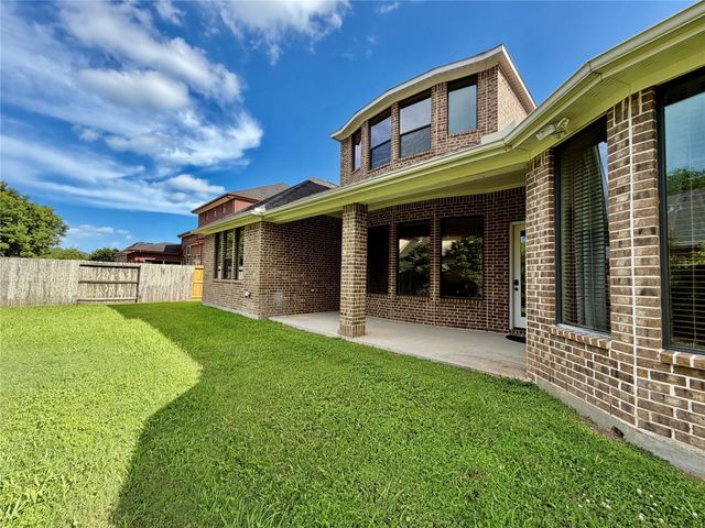 6223 Duke Trail Lane, Sugar Land, TX 77479