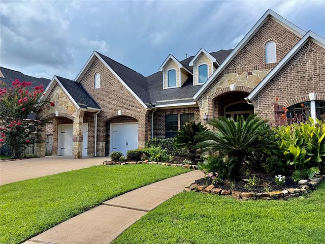 6223 Duke Trail Lane, Sugar Land, TX 77479