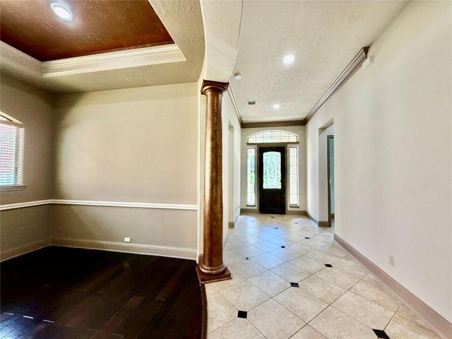6223 Duke Trail Lane, Sugar Land, TX 77479