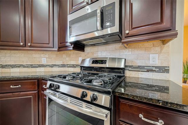 19330 N Cottonwood Green Lane, Cypress, TX 77433