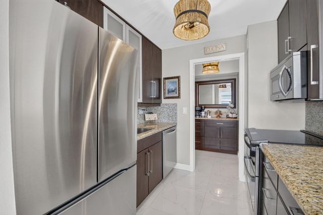 2121 N Ocean Boulevard 1008E, Boca Raton, FL 33431