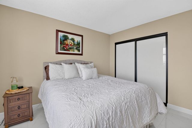 2121 N Ocean Boulevard 1008E, Boca Raton, FL 33431