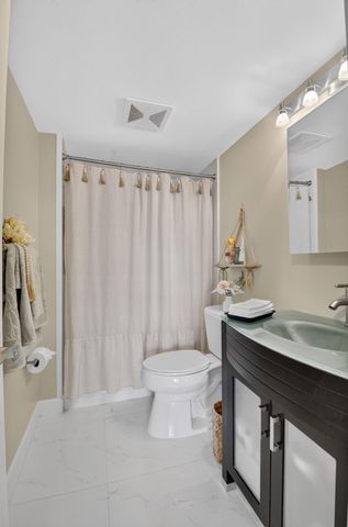 2121 N Ocean Boulevard 1008E, Boca Raton, FL 33431