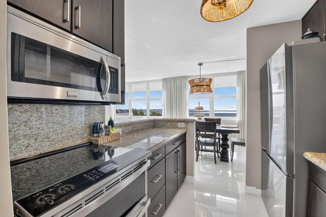 2121 N Ocean Boulevard 1008E, Boca Raton, FL 33431