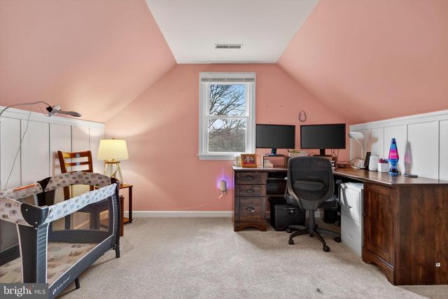 64 BEECH LN, Elizabethtown, PA 17022